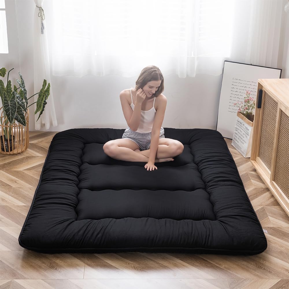 MAXYOYO Japanese Floor Mattress Futon Mattress, 4' Thicken Tatami Mat Sleeping Pad Foldable Roll Up Mat Boys Girls Dormitory Pad Kids Floor Lounger, Black, King