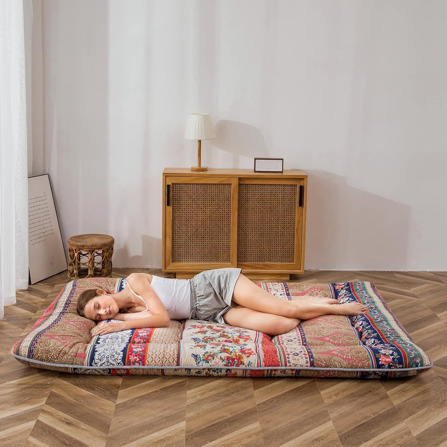 MAXYOYO Bohemian Retro Floor Mattress Vintage Floral Japanese Futon Mattress Roll Up Thicken Sleeping Mat Portable Camping Mattress Floor Lounger Couch Mattress Pad, Full Size