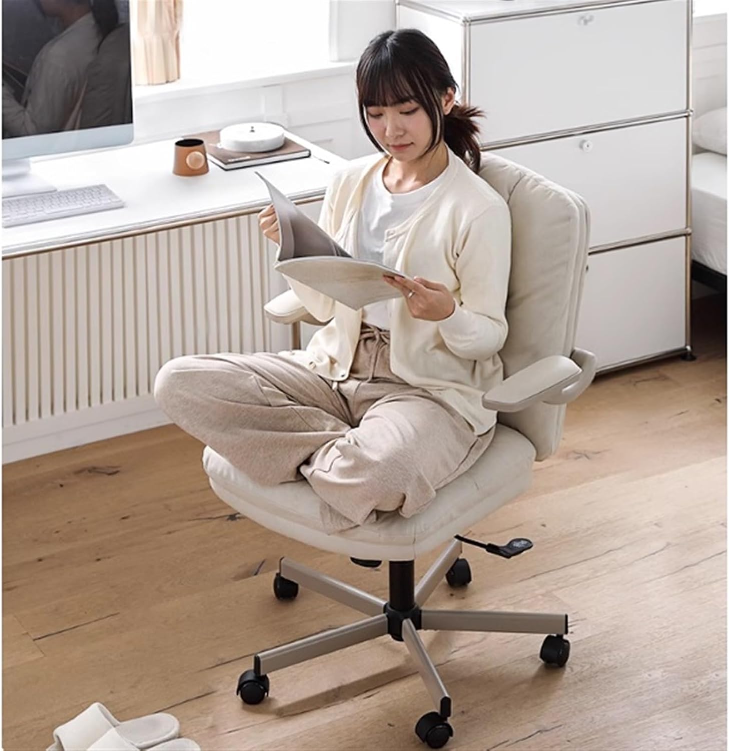 Computer Gaming Chair White Fabric Art Executive Office Chair Ergonomic Home Desk Chair with Padded Flip-up Arms Swivel Rolling Chair for Adult Working Study