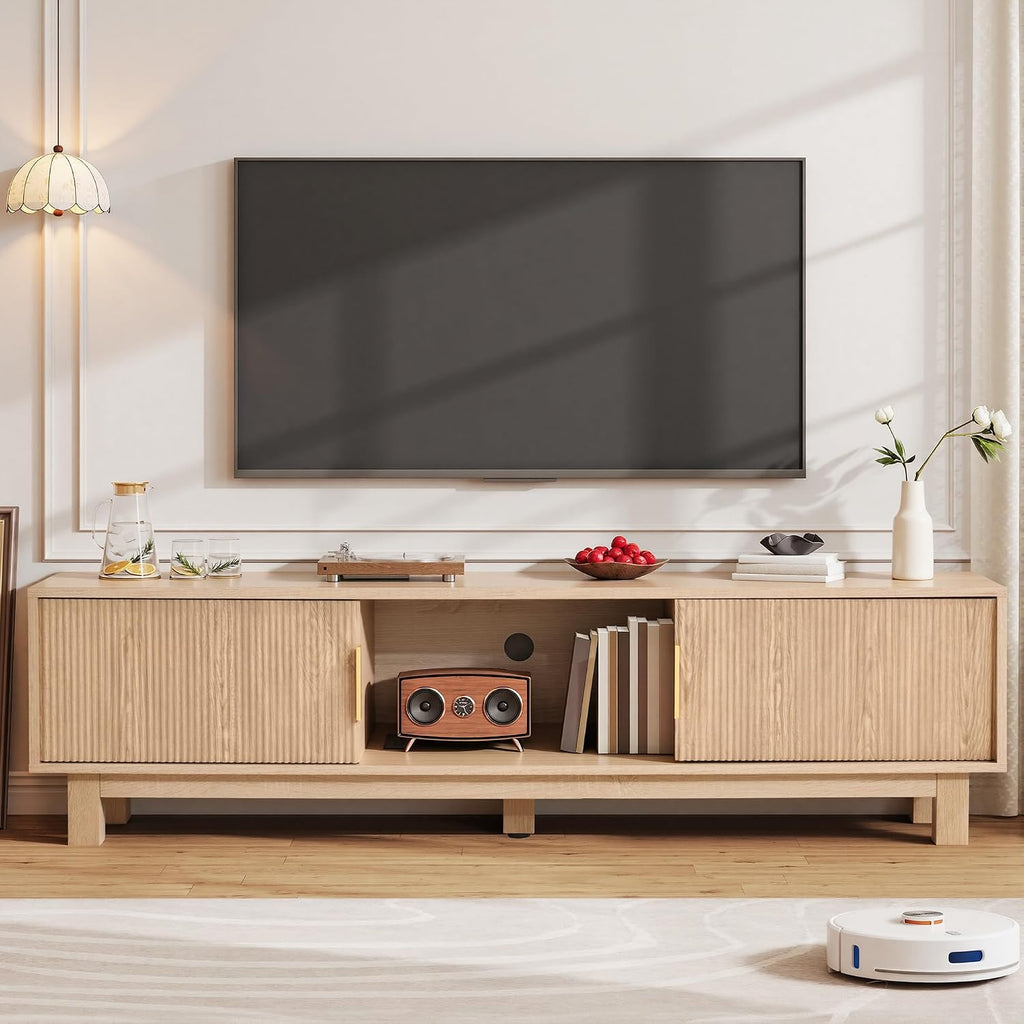 YITAHOME 59' Fluted TV Stand for TVs up to 65', Mid-Century Modern Media Console with Built-in Power Outlets, Adjustable Shelves & Cable Holes, Wooden Entertainment Center for Living Room, Natural Oak