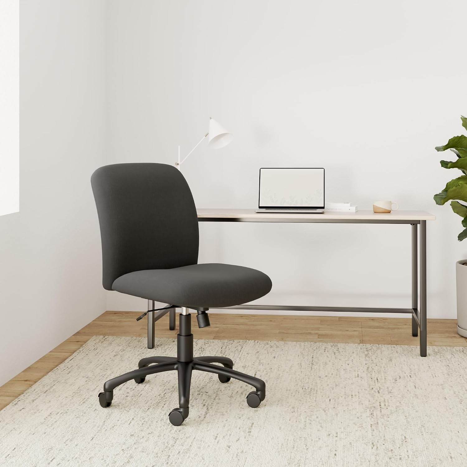 Safco Uber Office Chair, Heavy Duty Stool, 500 lbs Capacity, Ergonomic Mesh Back, 360 Swivel Seat, 5-Star Base, Big and Tall, Black