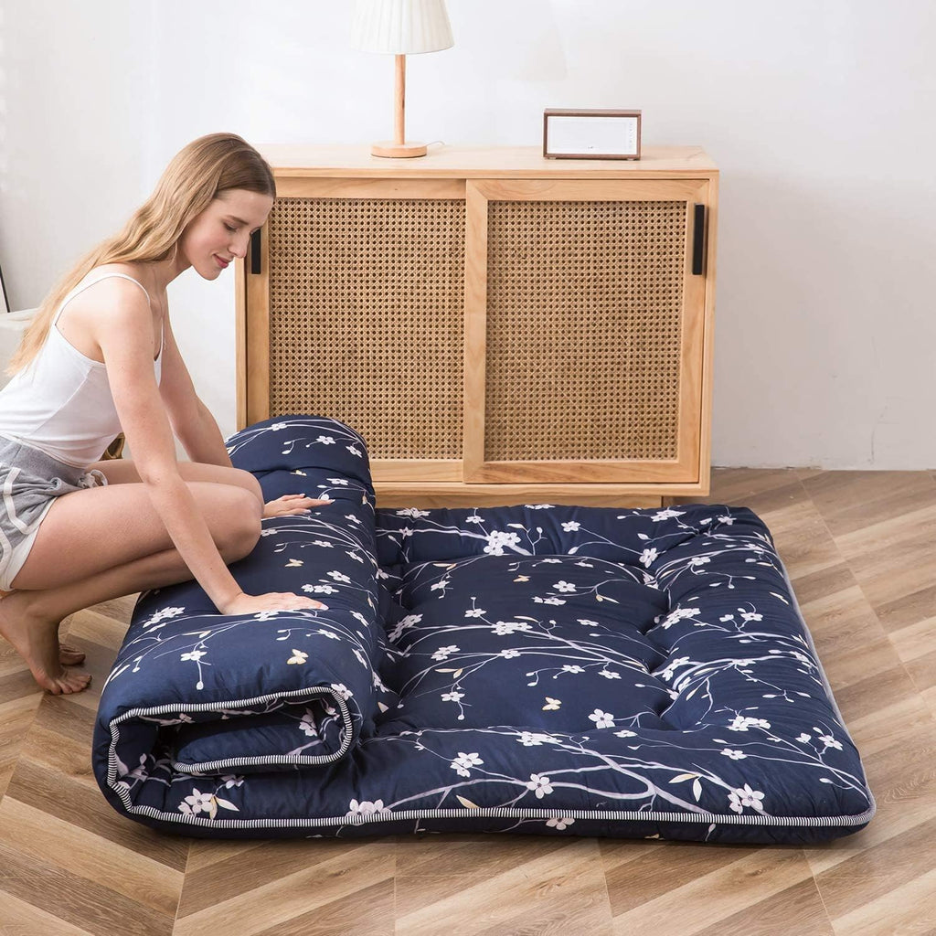 MAXYOYO Navy Floral Printed Japanese Floor Mattress Rustic Style Futon Mattress Foldable Bed Roll Up Camping Mattress Floor Lounger Bed Couches, King Size