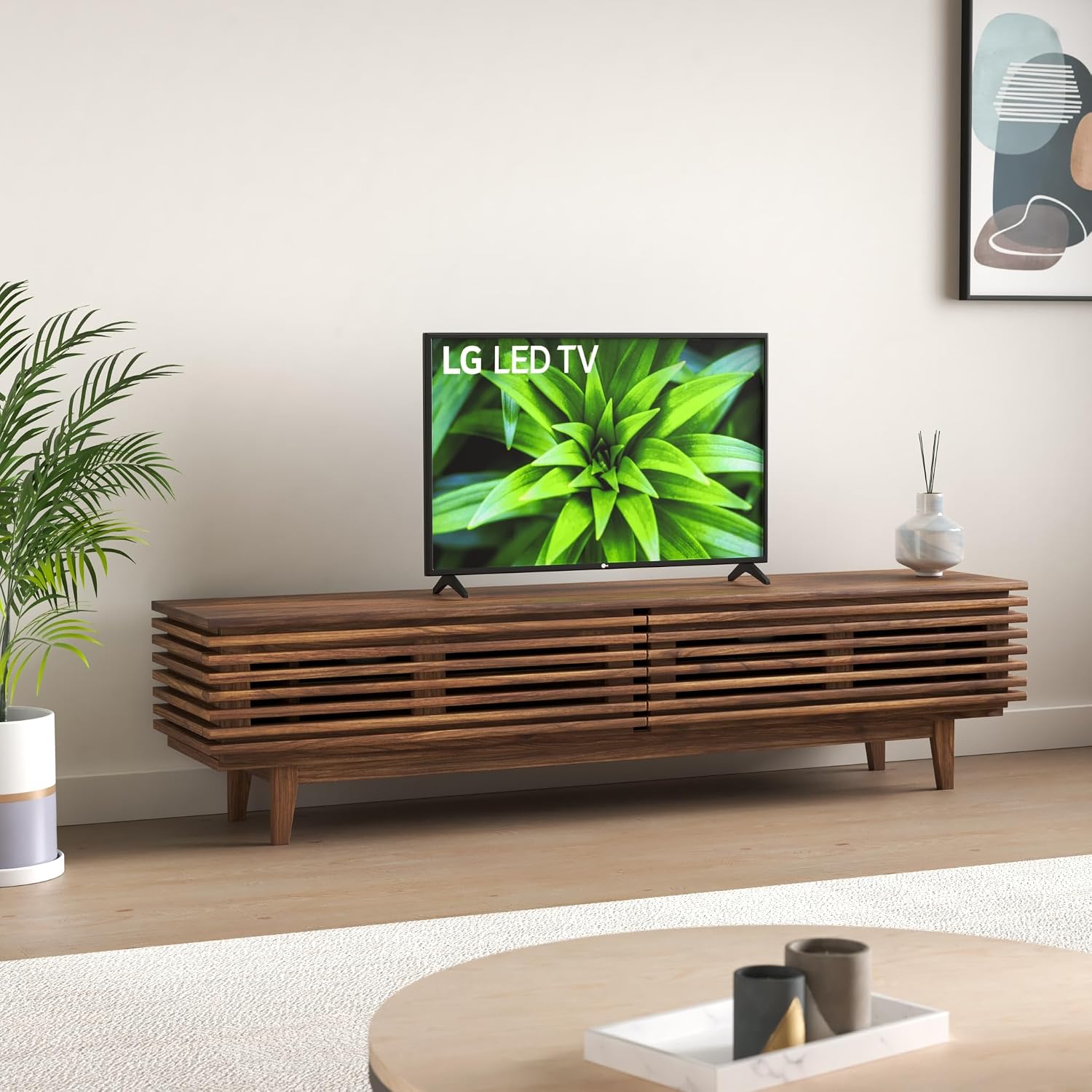 LG LM570B 32-inch HDR HD Smart LED TV